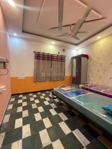 Bedroom Image of 1100 Sq.ft 3 BHK Builder Floor for rent in Saidapet Chennai for Rs. 8500