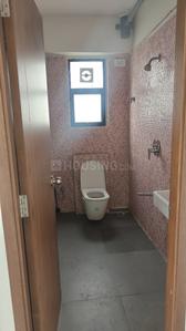 Bathroom Image of 600 Sq.ft 1 BHK Apartment / Flat for rent in Earth Vintage, Dadar West Mumbai for Rs. 60000