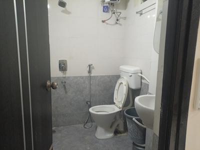 Bathroom Image of 557 Sq.ft 1 BHK Apartment / Flat for sale in Shiv Vatika Brij Residency, Nipania Indore for Rs. 3500000