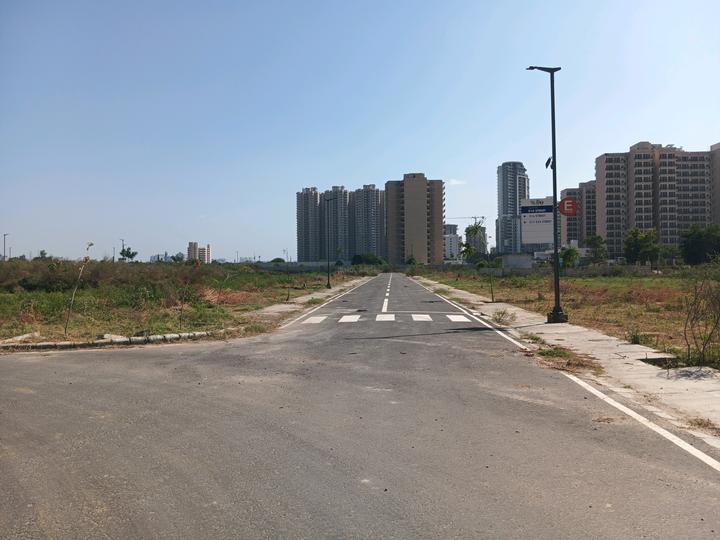 Vatika Express City Plots Main Image 1