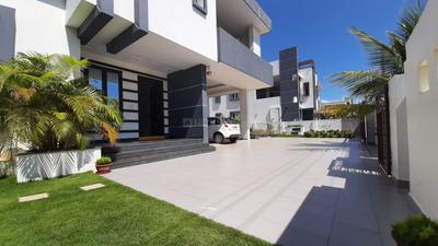 Image of 6000 Sq.ft 3 BHK Villa for sale in Kakupalli, Nellore for Rs. 37500000