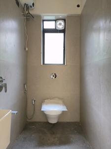 Common Bathroom Image of 1100 Sq.ft 3 BHK Apartment / Flat for rent in Vile Parle East Mumbai for Rs. 120000