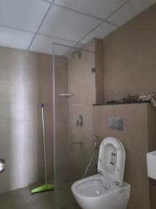 Common Bathroom Image of 1250 Sq.ft 3 BHK Apartment / Flat for rent in Runwal The Central Park, Chinchwad Pune for Rs. 43500