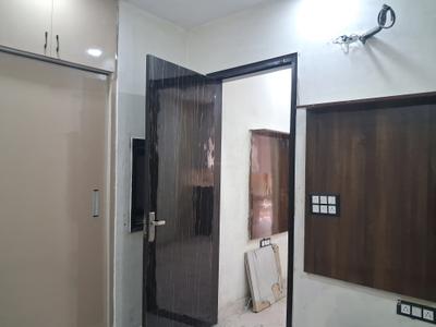 Bedroom Image of 450 Sq.ft 1 BHK Builder Floor for rent in Aman Builders Floors, Sector 24 Rohini New Delhi for Rs. 10000