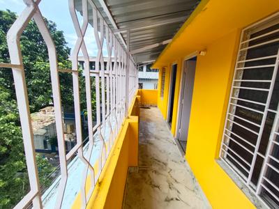 Balcony Image of 900 Sq.ft 2 BHK Apartment / Flat for rent in Dum Dum Kolkata for Rs. 11500