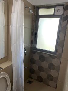 Bathroom Image of 750 Sq.ft 2 BHK Apartment / Flat for sale in Kalpataru Sunrise, Thane West Thane for Rs. 10000000
