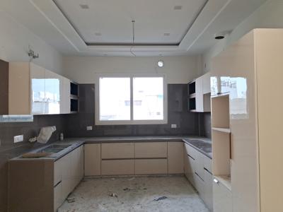 Kitchen Image of 1800 Sq.ft 3 BHK Builder Floor for sale in Paschim Vihar New Delhi for Rs. 40000000