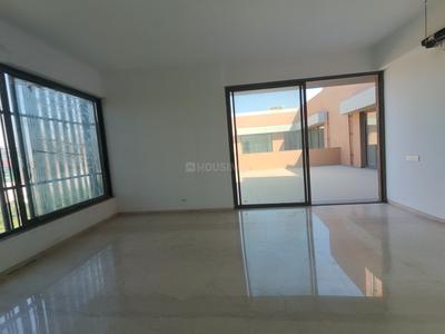 Bedroom Image of 8045 Sq.ft 5 BHK Apartment / Flat for sale in Ambawadi Ahmedabad for Rs. 95000000
