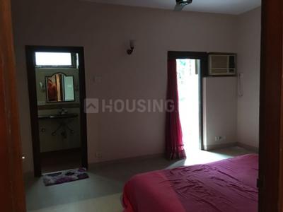 Bedroom Image of 2000 Sq.ft 3 BHK Independent House for sale in Juhu Mumbai for Rs. 150000000