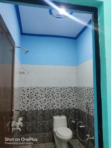 Bathroom Image of 200 Sq.ft 1 RK Villa for rent in Neel Matha Lucknow for Rs. 6500