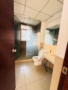 Bathroom Image of 4500 Sq.ft 4.5 BHK Apartment / Flat for sale in Marvel Sonnet, Viman Nagar Pune for Rs. 52000000