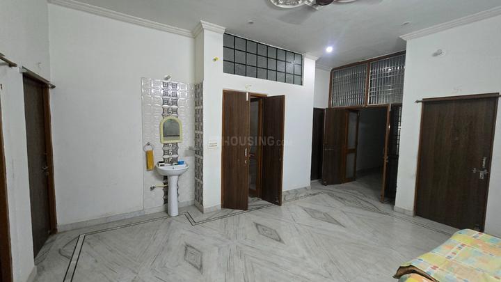 Basni Bedroom 1