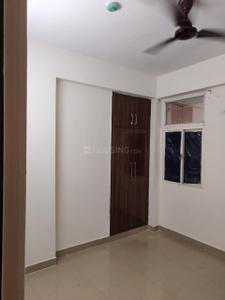 Bedroom Image of 935 Sq.ft 2 BHK Apartment / Flat for rent in Arihant Arden, Noida Extension Greater Noida for Rs. 17000