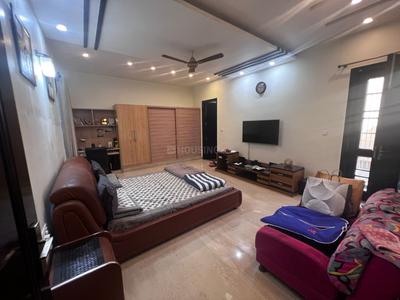 Bedroom Image of 9000 Sq.ft 5 BHK Duplex for rent in Sector 36 Noida for Rs. 165000