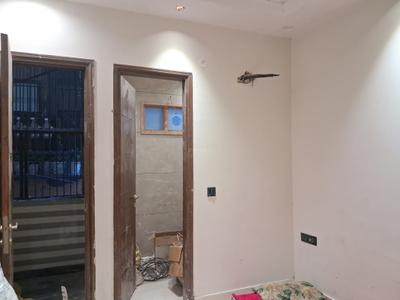 Bedroom Image of 900 Sq.ft 3 BHK Builder Floor for sale in Paschim Vihar New Delhi for Rs. 18500000