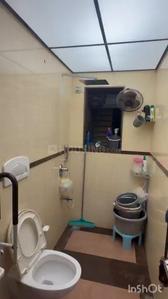 Bathroom Image of 2760 Sq.ft 4 BHK Apartment / Flat for sale in Sahyadri Tower, Malad East Mumbai for Rs. 80000000