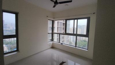 Bedroom Image of 700 Sq.ft 2 BHK Apartment / Flat for rent in Kalpataru Paramount, Thane West Thane for Rs. 36000