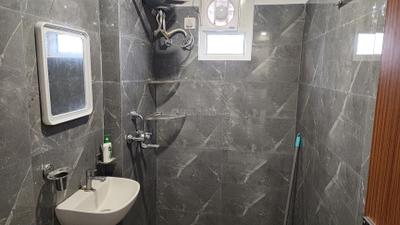 Bathroom Image of 630 Sq.ft 1 RK Apartment / Flat for rent in Karolan Ka Barh Jaipur for Rs. 14499