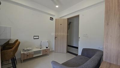 Living Room Image of 750 Sq.ft 1 BHK Apartment / Flat for rent in Kondapur Hyderabad for Rs. 29000