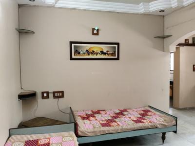 Living Room Image of 990 Sq.ft 2 BHK Apartment / Flat for rent in Bodakdev Ahmedabad for Rs. 28000