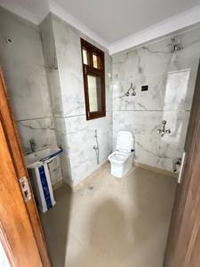 Bathroom Image of 980 Sq.ft 3 BHK Apartment / Flat for rent in Chhattarpur New Delhi for Rs. 30000