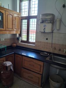 Kitchen Image of 250 Sq.ft 1 RK Villa for rent in Sector 50 Noida for Rs. 17000