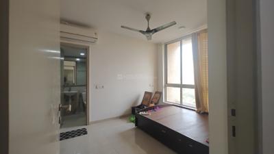 Bedroom Image of 600 Sq.ft 1 BHK Apartment / Flat for rent in Hiranandani Lavinia, Thane West Thane for Rs. 33000