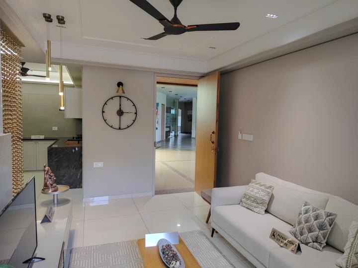 Serene Sparkles Main Image 1