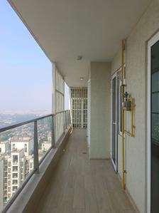 Living Room Image of 2580 Sq.ft 3 BHK Apartment / Flat for sale in DLF One Midtown, Karampura New Delhi for Rs. 65500000