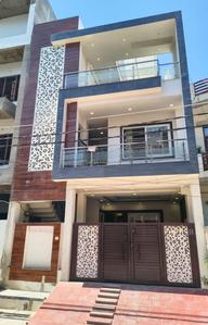 Image of 4250 Sq.ft 7 BHK Independent House for sale in Gomti Nagar, Lucknow for Rs. 26000000