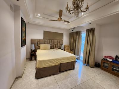Bedroom Image of 4400 Sq.ft 5 BHK Apartment / Flat for sale in New Alkapuri Vadodara for Rs. 30000000