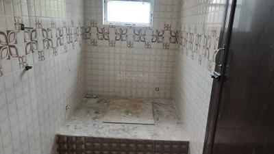 Bathroom Image of 850 Sq.ft 2 BHK Apartment / Flat for sale in Ghoramara Guwahati for Rs. 4200000