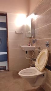 Bathroom Image of 990 Sq.ft 2.5 BHK Apartment / Flat for sale in Thane West Thane for Rs. 19000000