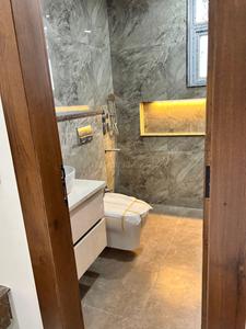 Bathroom Image of 900 Sq.ft 1 RK Builder Floor for rent in Sector 51 Gurgaon for Rs. 25000
