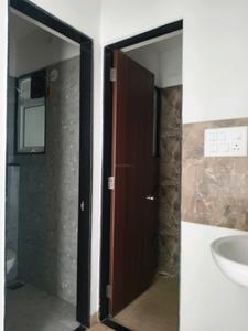 Common Bathroom One Image of 783 Sq.ft 1 BHK Apartment / Flat for sale in VTP Leonara E Building, Mahalunge Pune for Rs. 5300000
