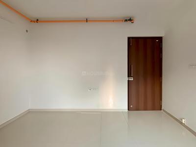 Living Room Image of 860 Sq.ft 2 BHK Apartment / Flat for rent in Runwal Eirene, Thane West Thane for Rs. 35000