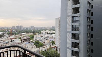 Balcony Image of 1500 Sq.ft 3 BHK Apartment / Flat for rent in Lilleria Oakwoods, Vadsar Vadodara for Rs. 26000