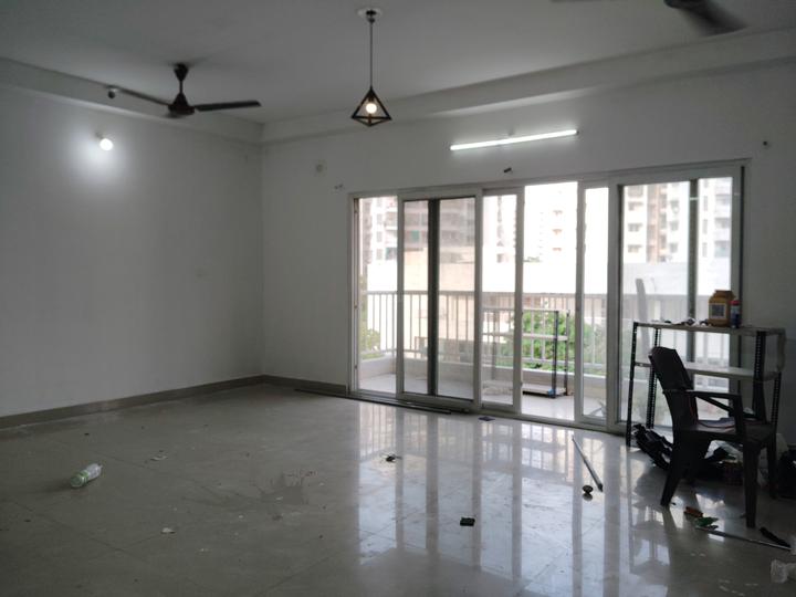 Godrej Pinecrest Apartments Main Image 1