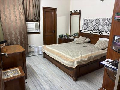 Bedroom Image of 2448 Sq.ft 3 BHK Builder Floor for sale in Model Town New Delhi for Rs. 35000000