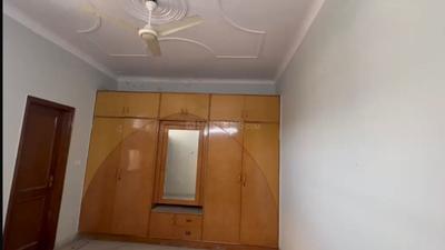 Bedroom Image of 2700 Sq.ft 4 BHK Builder Floor for sale in Janakpuri New Delhi for Rs. 50000000