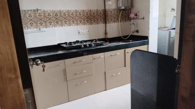 Kitchen Image of 700 Sq.ft 2 BHK Apartment / Flat for rent in Malad West Mumbai for Rs. 65000