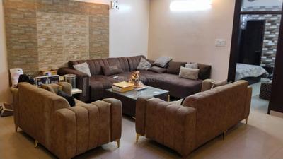 Hall Image of 800 Sq.ft 2 BHK Apartment / Flat for sale in Shipra Windsor And Nova Society, Indirapuram Ghaziabad for Rs. 8400000
