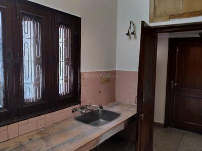 Kitchen Image of 1400 Sq.ft 2 BHK Builder Floor for rent in Karkardooma New Delhi for Rs. 30000