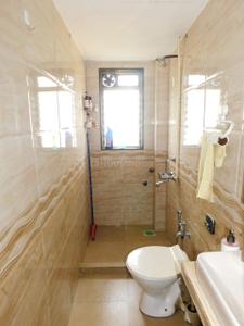 Bathroom Image of 1450 Sq.ft 2 BHK Apartment / Flat for sale in Leela Apartment, Andheri West Mumbai for Rs. 31000000