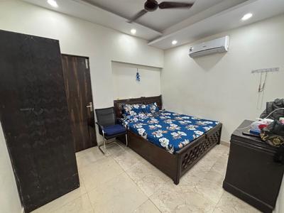 Bedroom Image of 350 Sq.ft 1 RK Builder Floor for rent in Patel Nagar New Delhi for Rs. 18000