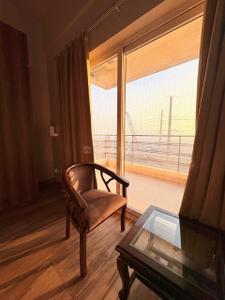 Bedroom Image of 435 Sq.ft 1 RK Studio for rent in Paramount Pine And Oak Studio, Surajpur Greater Noida for Rs. 15000