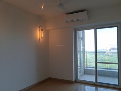 Bedroom Image of 2280 Sq.ft 3 BHK Apartment / Flat for sale in DLF One Midtown, Karampura New Delhi for Rs. 65000000
