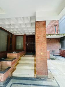 8 BHK Independent House