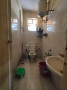Bathroom Image of 1050 Sq.ft 2 BHK Apartment / Flat for rent in Indira Nagar Bengaluru for Rs. 32000