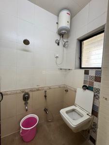 Image of 1050 Sq.ft 2 BHK Apartment / Flat for sale in RNA NG Oakland Park, Andheri West, Mumbai for Rs. 27500000